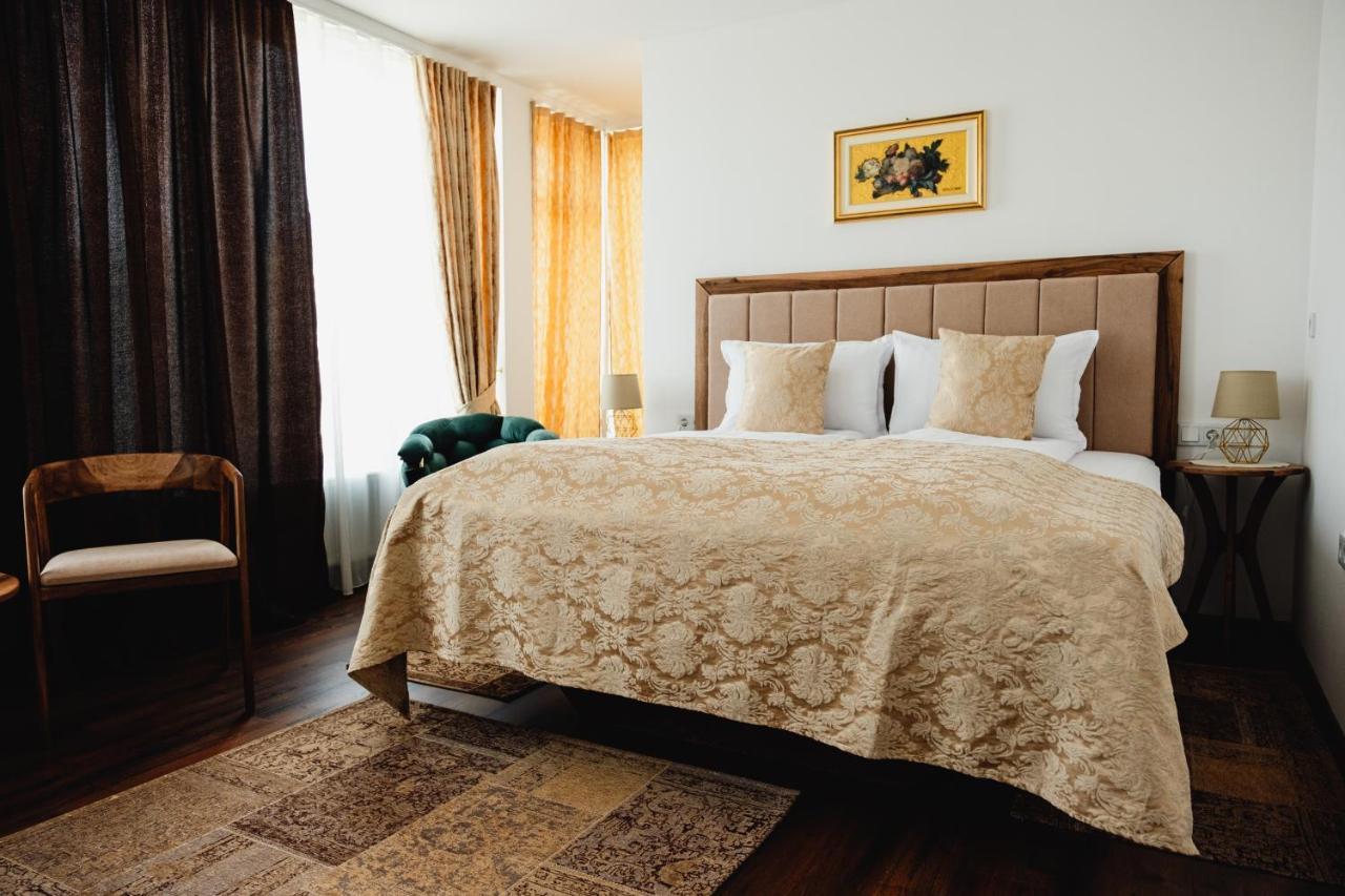 Edemus - Motel & Restaurant Maglaj Eksteriør bilde